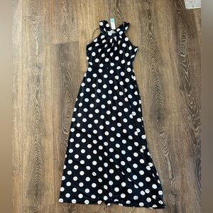 Maxi dress. Black and white